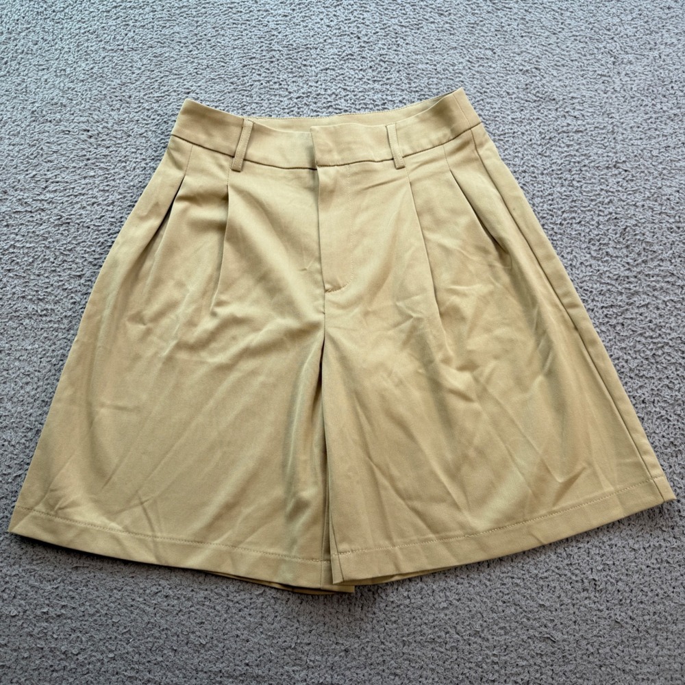 Forever 21 Khaki Tan Pleated High Waisted Tailored Shorts Women Size Small NEW